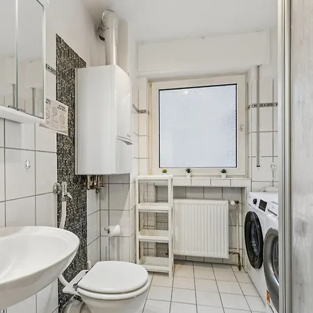 Apartment Für 6 Personen Mit Balkon